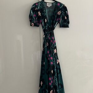 De Loreta Floral Midi Wrap Dress Sz M